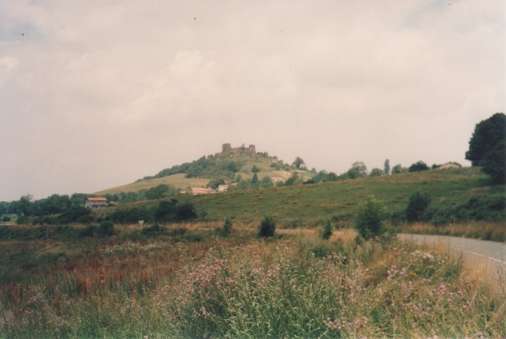 1987 été chateau de Mauzun, en allant à Clermont.jpg
