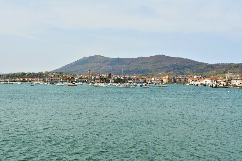 Hondarribia.thumb.jpg.14c668d3706eef39f19725dae43da81c.jpg