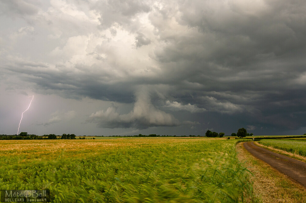 20220522_21h28_supercell1.thumb.jpg.bc265ed46fc3a523a95c9b7f3da34228.jpg