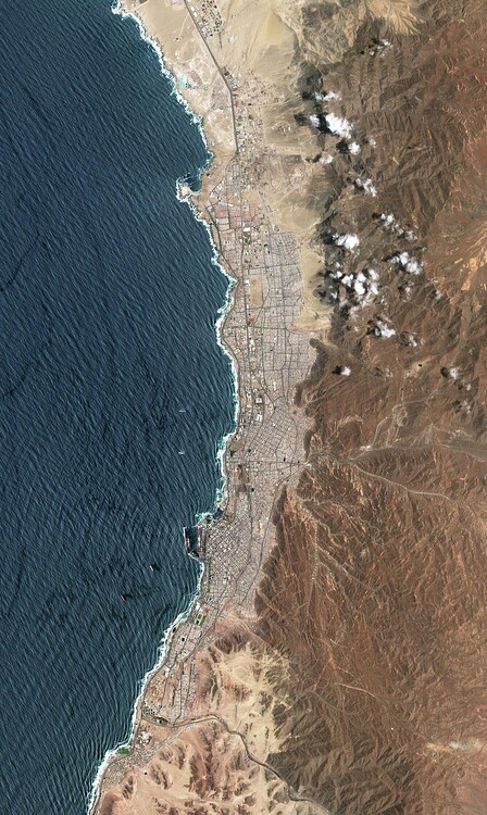 817858097_Antofagasta_Chile_ESA23283624_(cropped).thumb.jpeg.b300213323171ea94a1431438b7ba8ac.jpeg