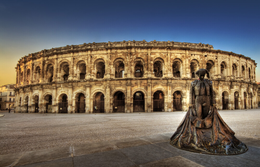 Arenes_de_Nimes_panorama.thumb.jpg.c56e3243eec3d56c6904c3798f4b5c7a.jpg