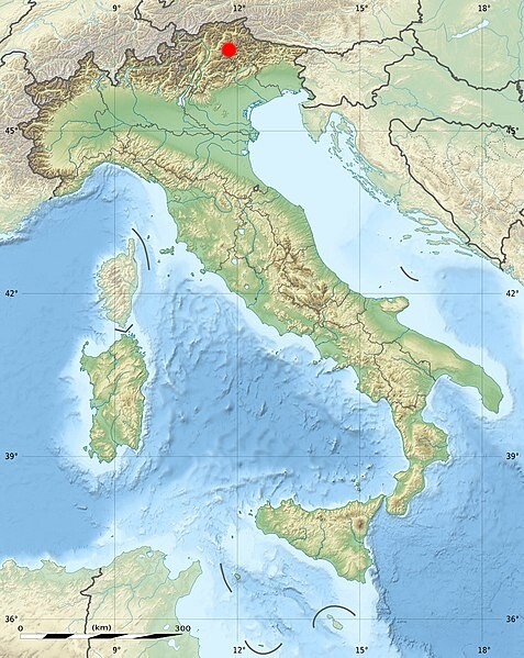 Italy_relief_location_map.jpg.a3eaefcf54cb2d26020f1b2d7b53190d.jpg