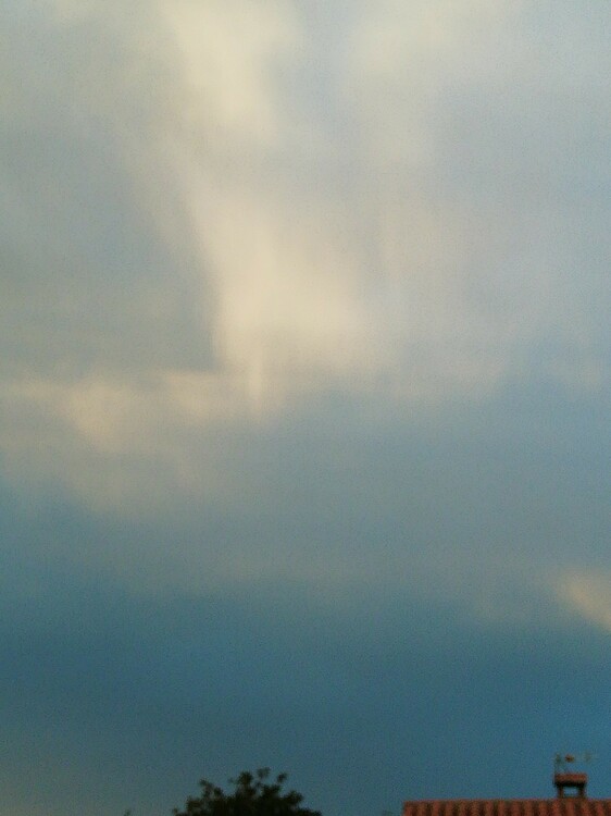 Virga.thumb.jpg.fbf9d98379be8a97eda01ed2142ace73.jpg