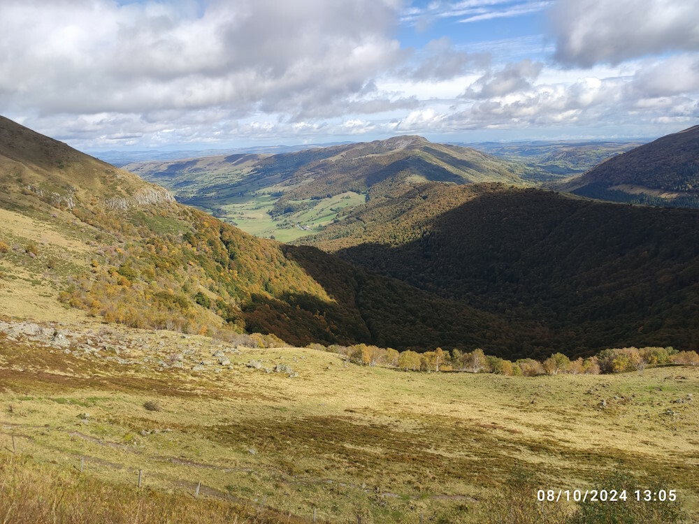 Vue_depuis_Pas_de_Peyrol.jpg.cbc2231150fb9798fe9d98929e15a787.jpg